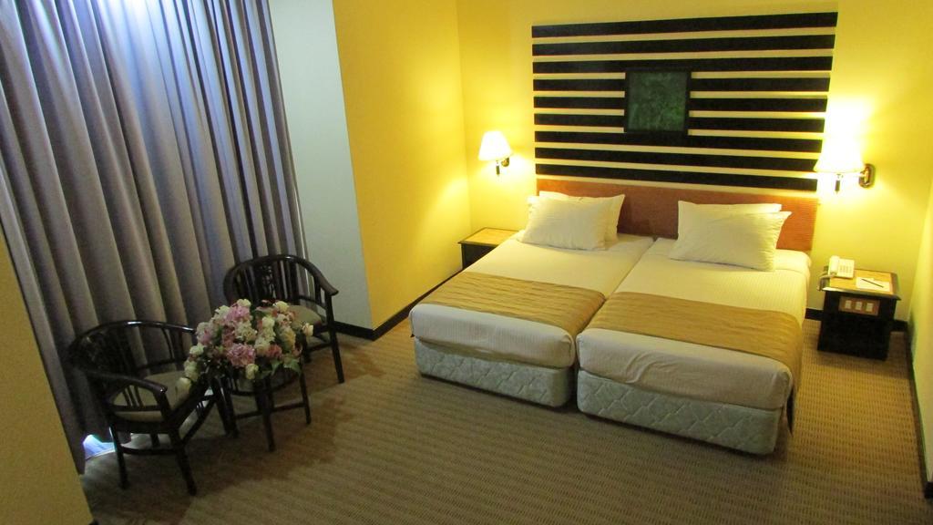 Felda Residence Hot Springs 10/25