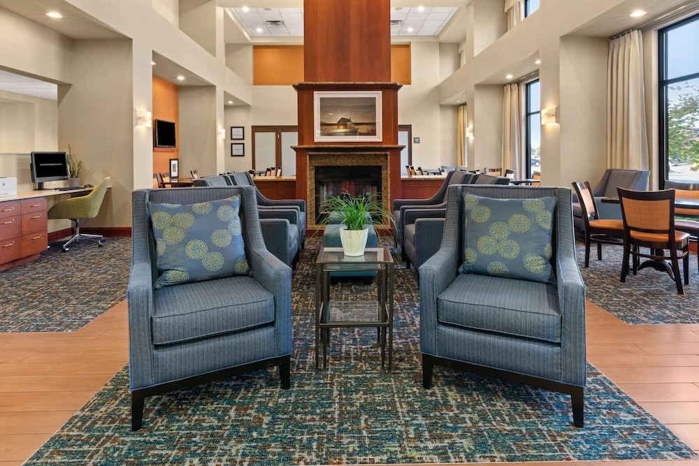 Hampton Inn & Suites Burlington WA 23/39