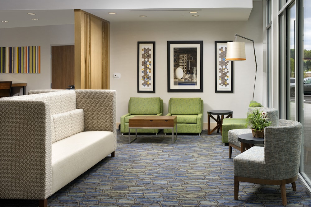 Holiday Inn Express And Suites Altoona I 99 41/62