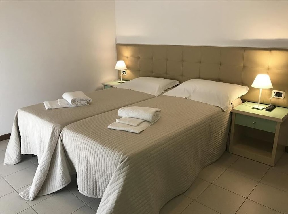 Residence Viale Venezia 13/66