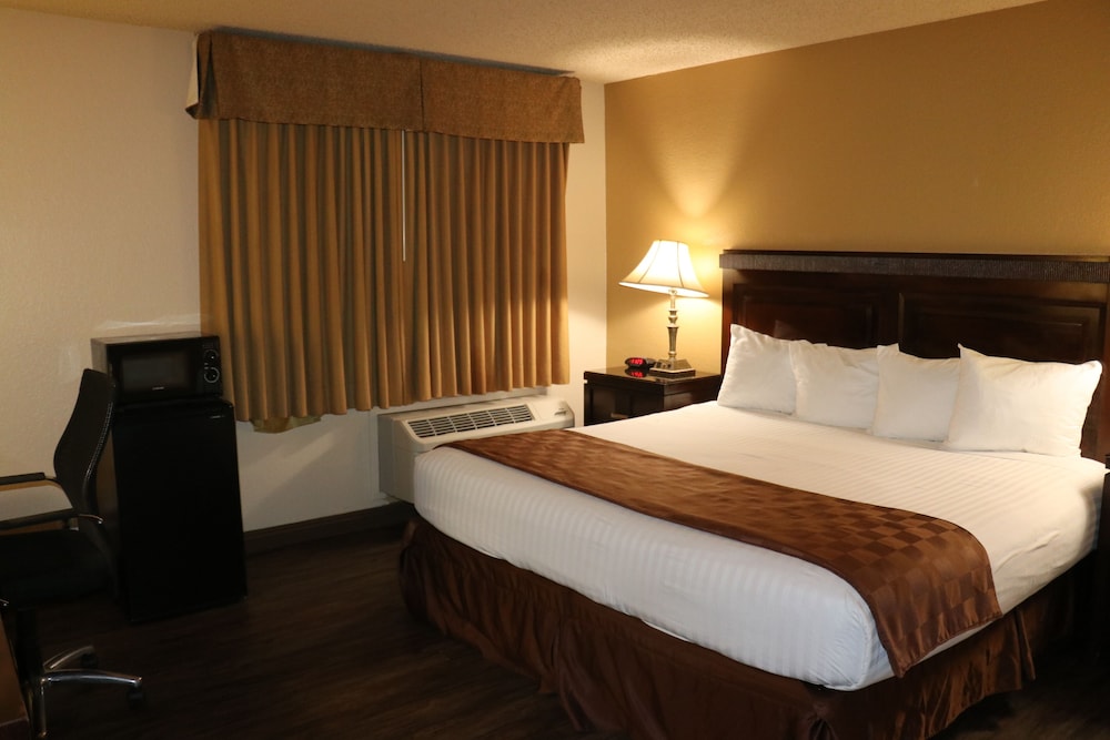 Empire Inn 11/43