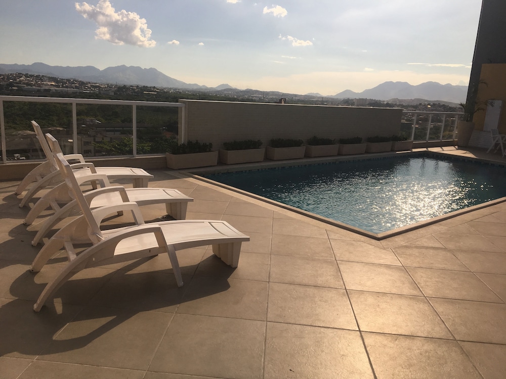 MONT BLANC SUITES DUQUE DE CAXIAS 24/41
