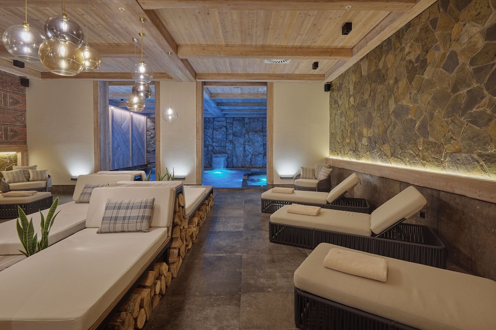 Wulfenia Hotel & Spa 43/66