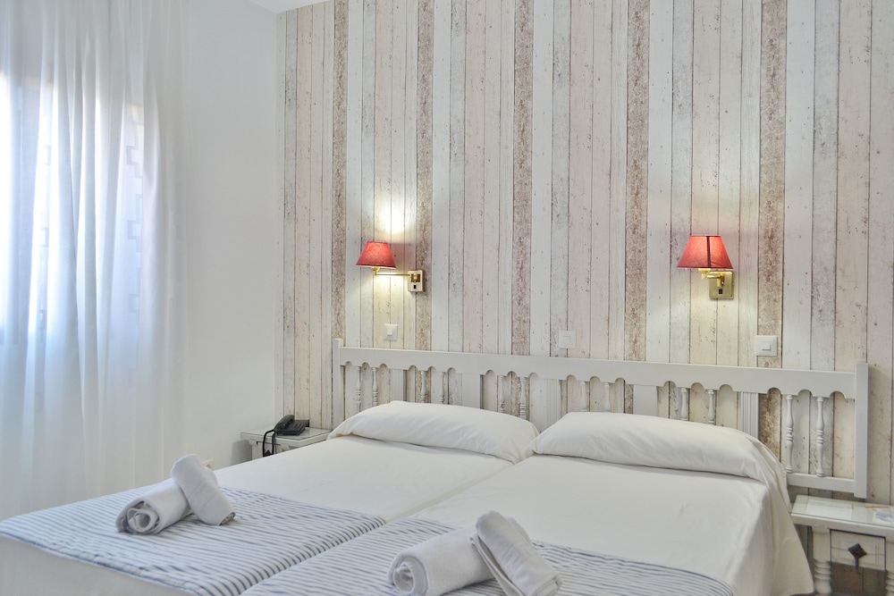 Hotel Marisa 34/56