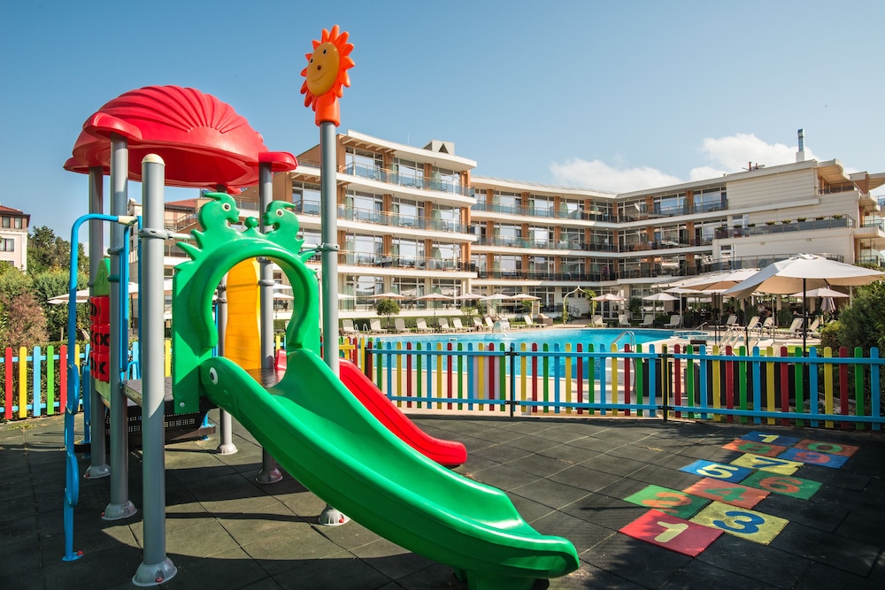 Miramar Hotel 31/50