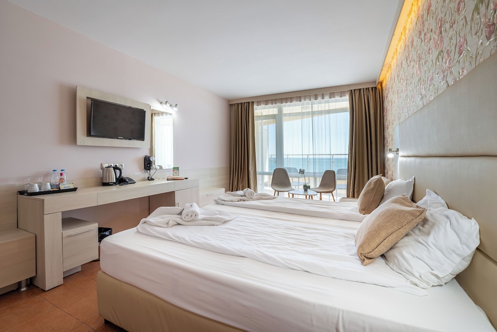 Aphrodite Hotel 21/73