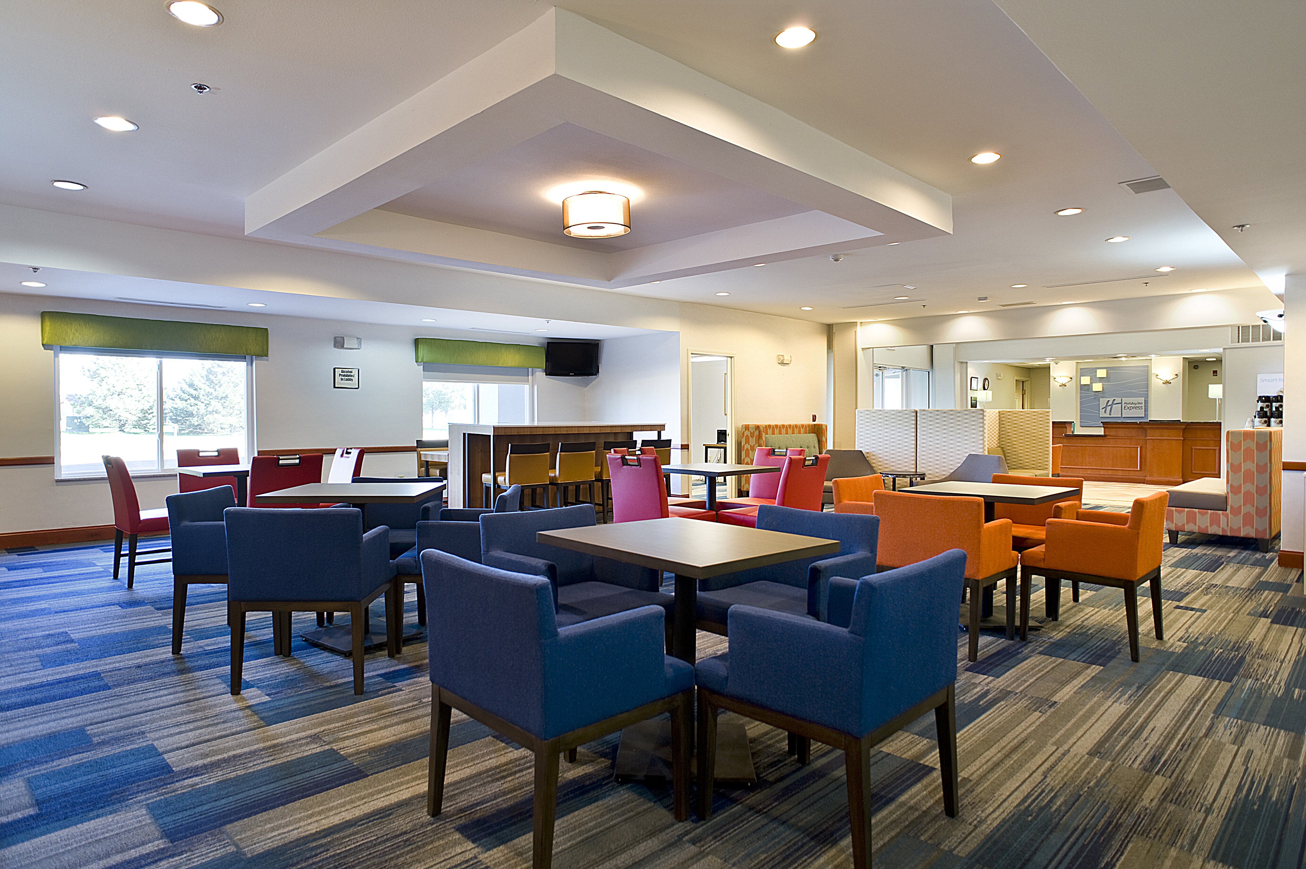 Holiday Inn Express Hotel Suites Vermillion 30/40