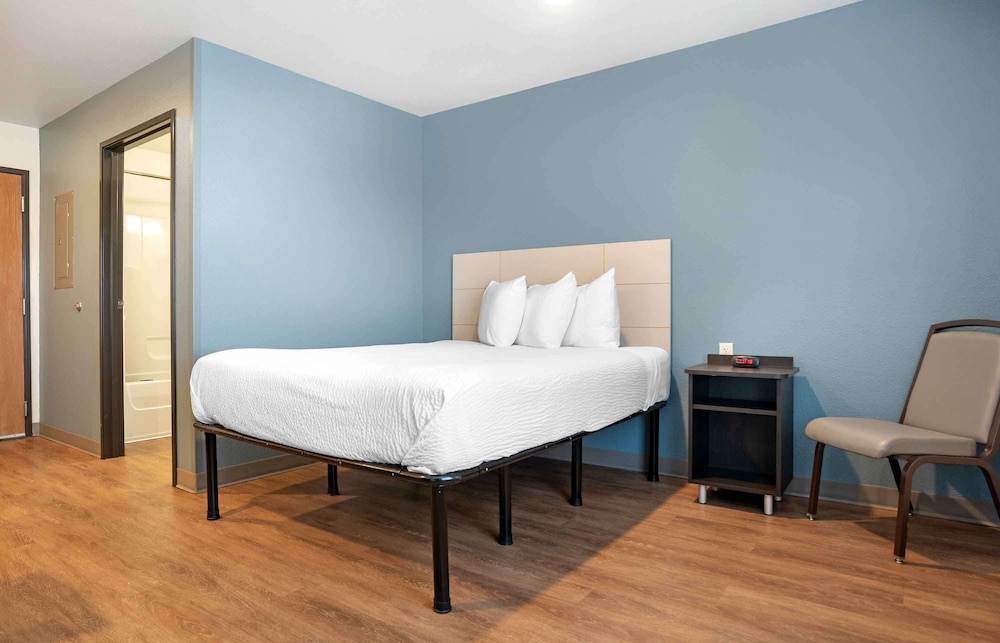 Extended Stay America Select Suites Panama City Callaway 23/47