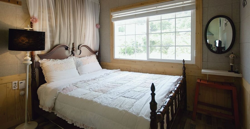 Namhae U.S. Town Bins House Pension 18/37