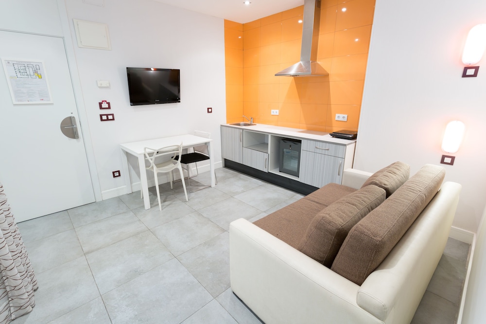PETIT PALACE LEALTAD PLAZA 44/55