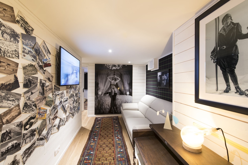 Snow Lodge Boutique Hotel 47/70
