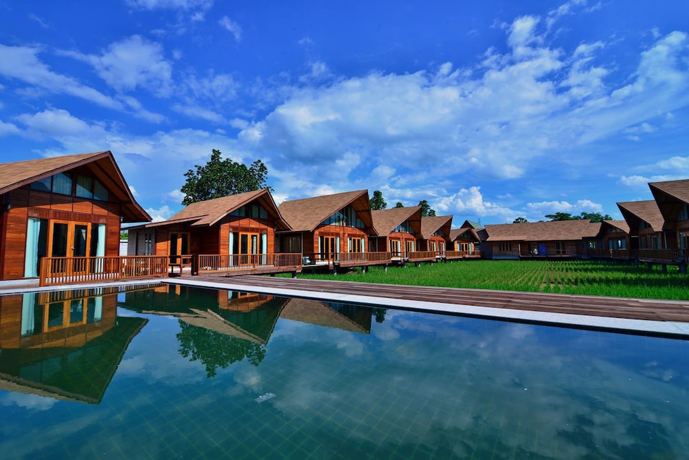 Rice Farm Villa Suratthani 30/32