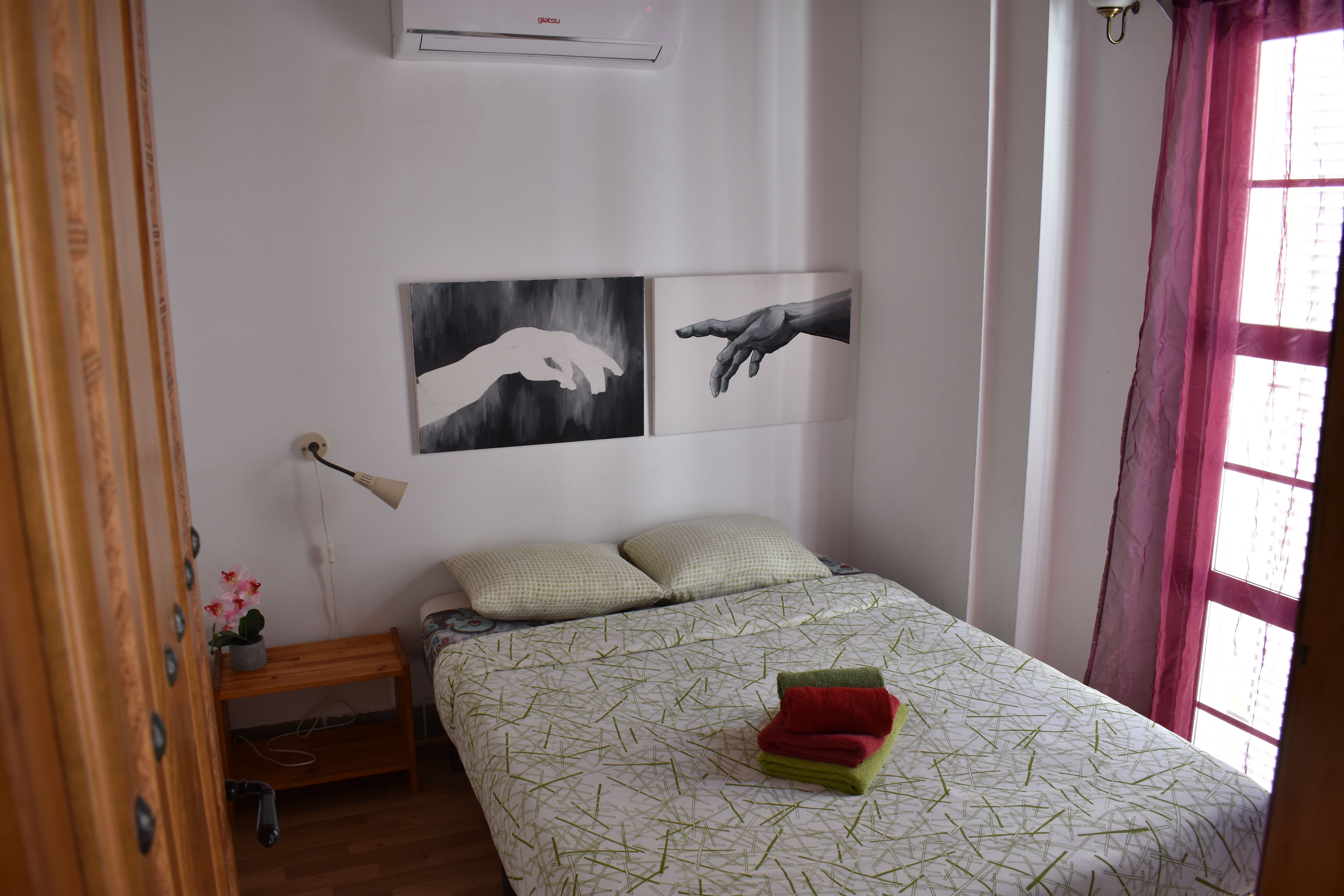 2 Bedrooms, Apartment