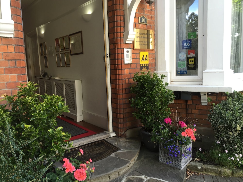 Croham Park Bed &amp; Breakfast 1/22