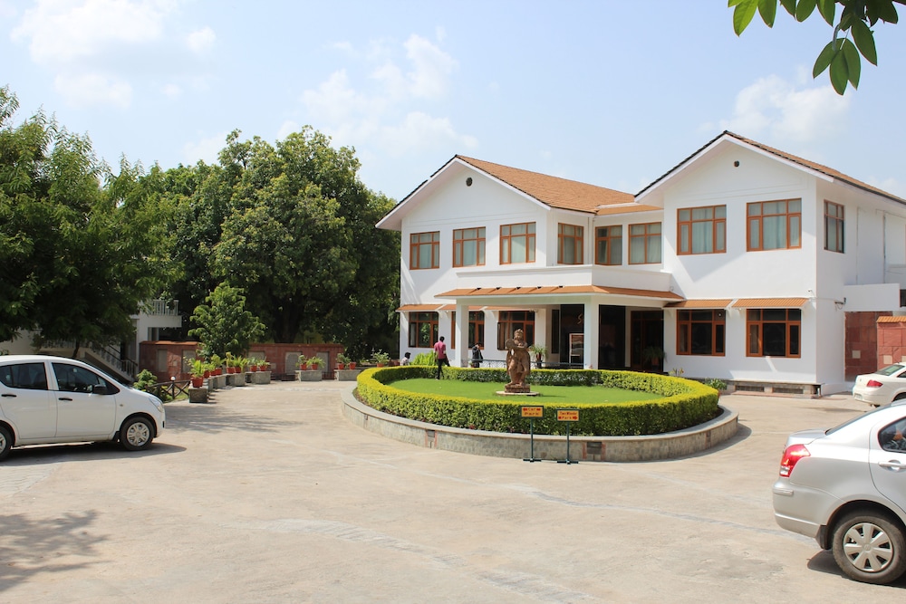 SHILPI RESORT. 30/47