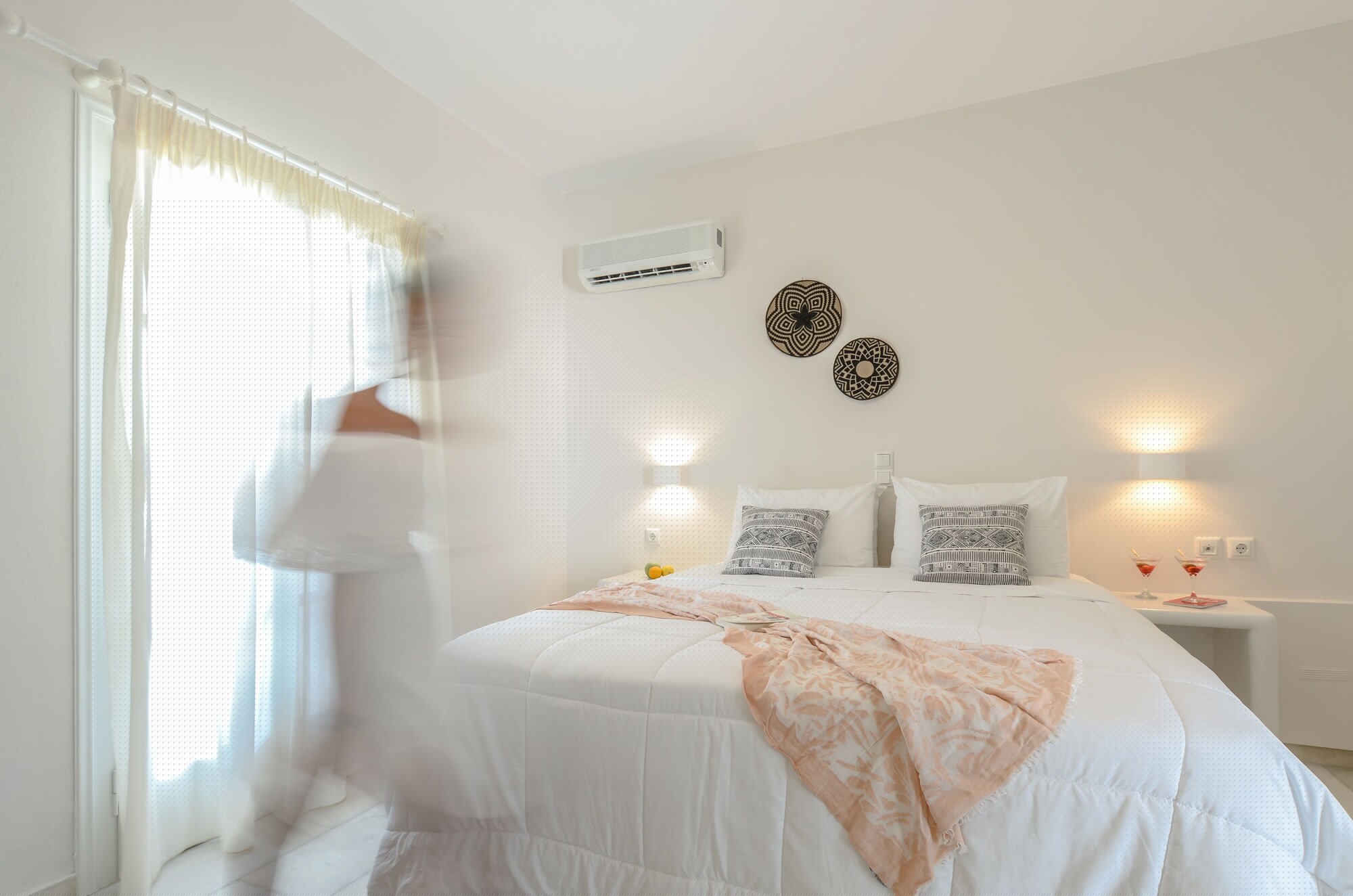 Junior Suite, Queen Bed, Garden View