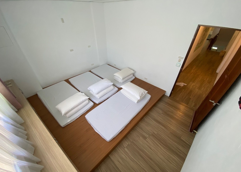 Chesdon Hostel 12/36