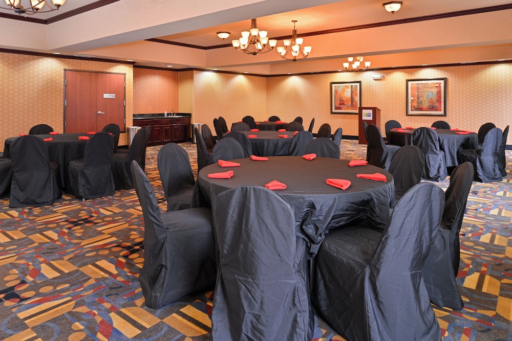 Holiday Inn Express Hotel And Suites Van Buren Ft Smith Area 59/70
