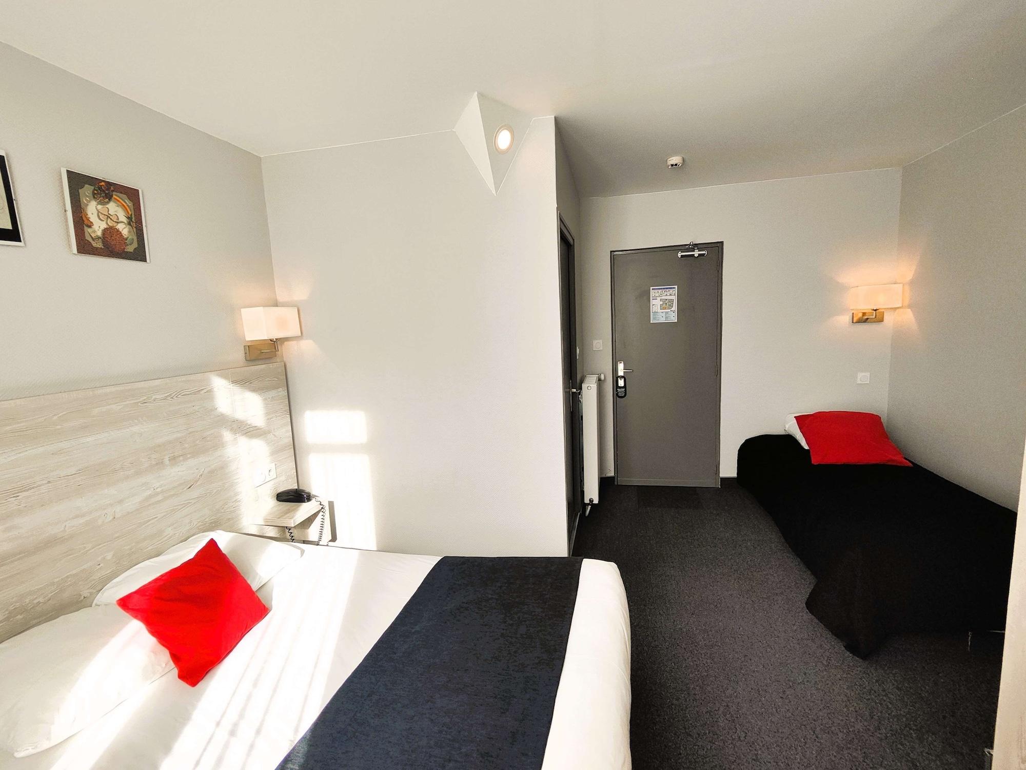 Room, Multiple Beds