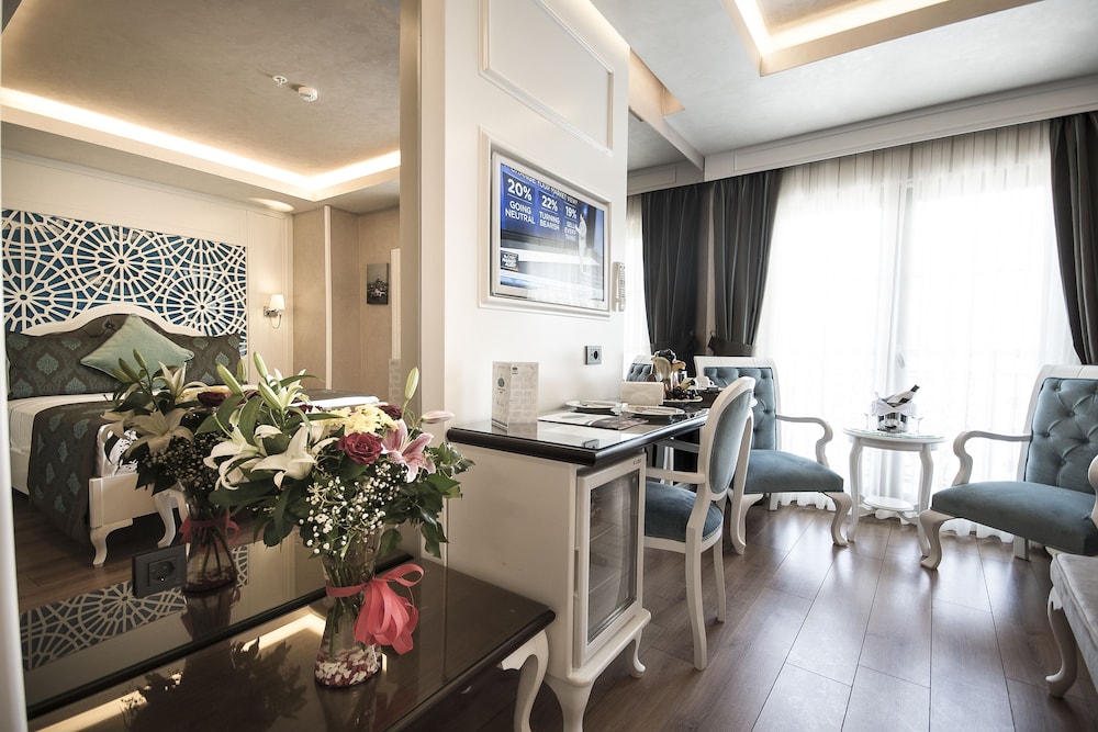 Antusa Palace Hotel 56/65