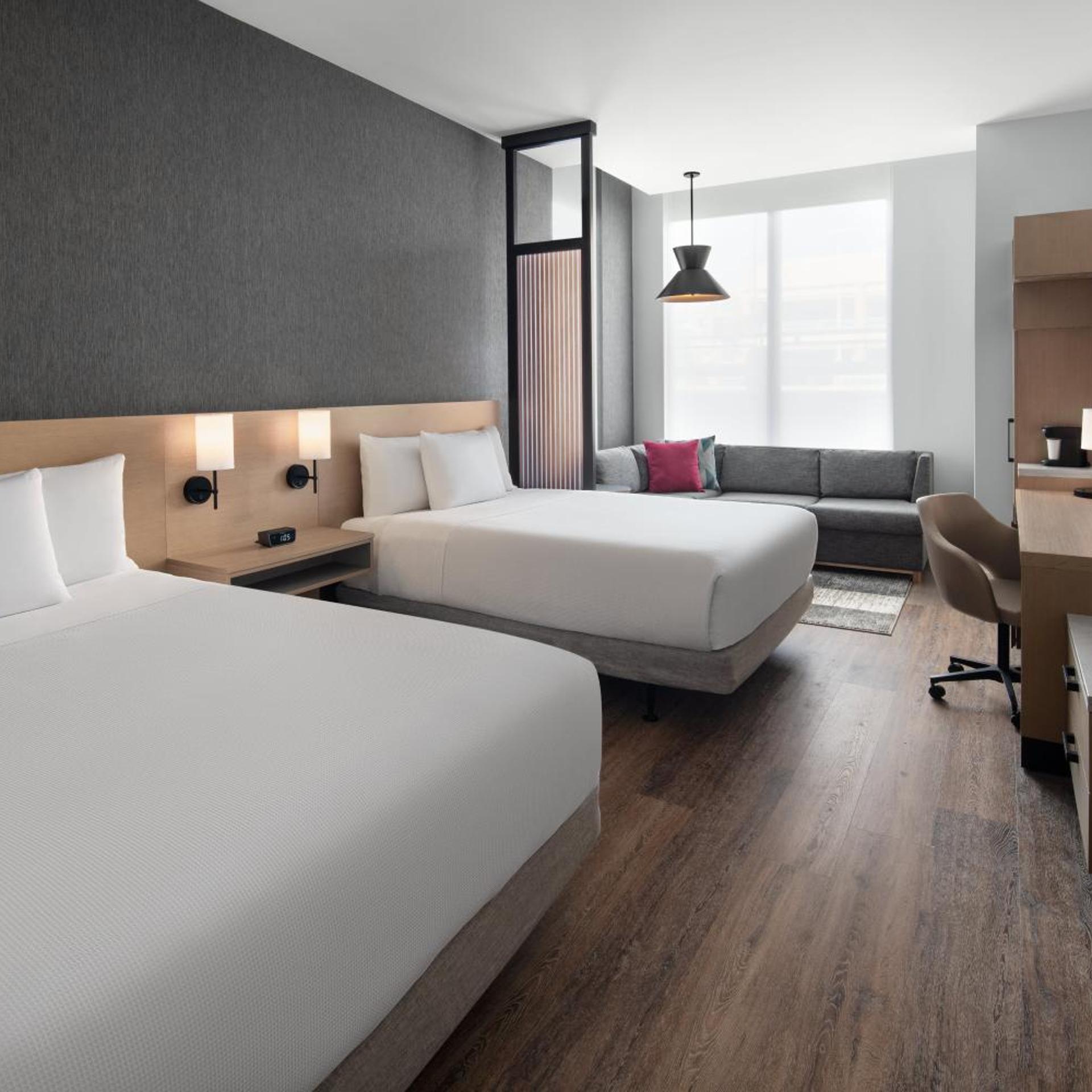 Room, 2 Queen Beds, Sofa, Bathtub, Accessible