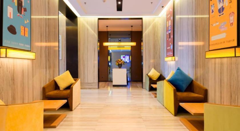 IU Hotel Baoding Goverment Branch 37/52