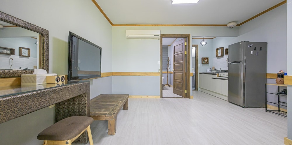 Gyeongju Cabin House Pension 32/50