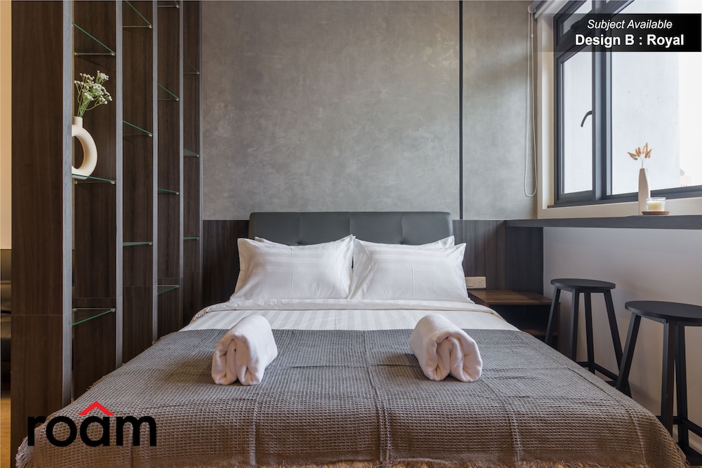 Royal, 2 Queen Beds, 2 Sofa, Dual Key