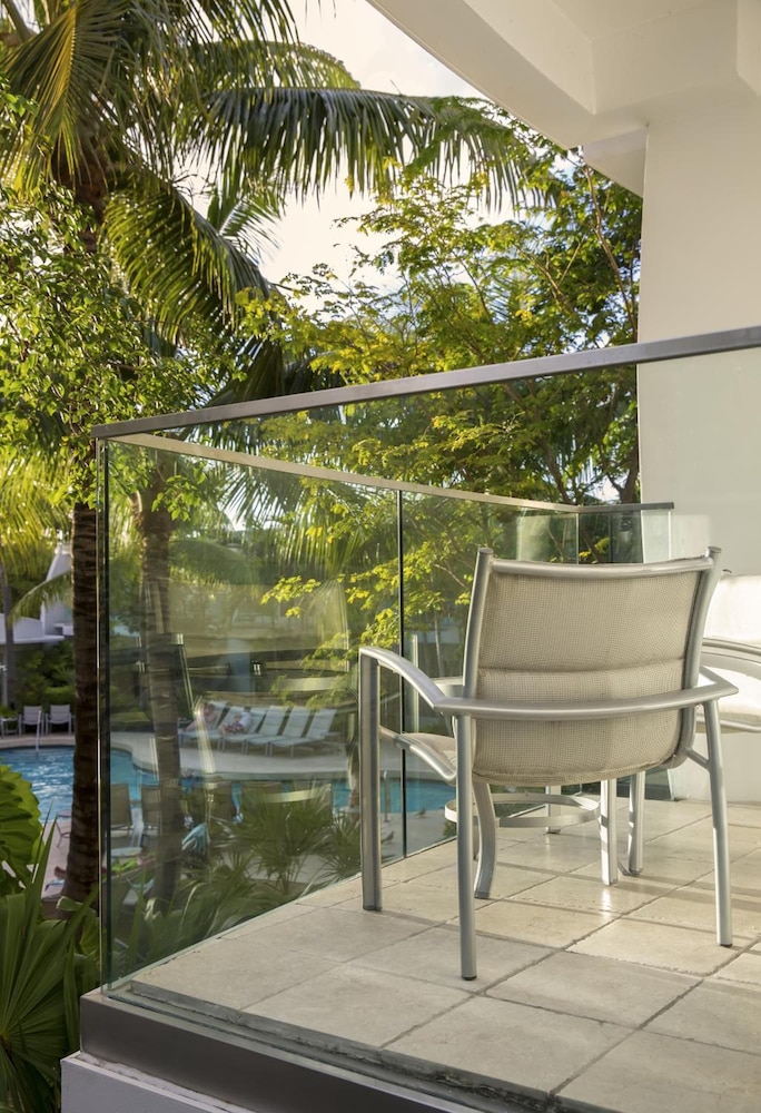 Santa Maria Suites 49/78