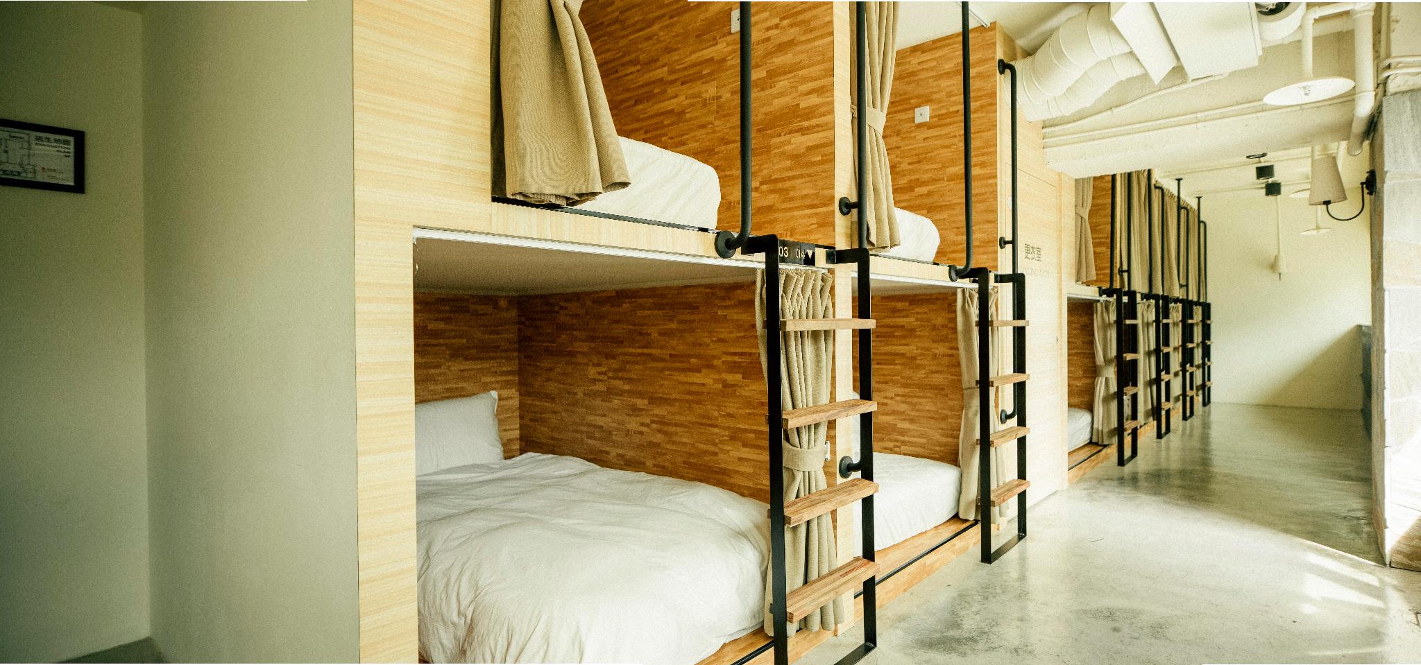 Female Dorm, Single Bed