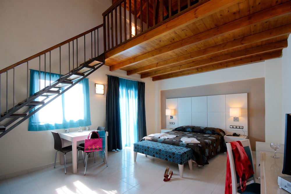 Theros Hotel 21/47
