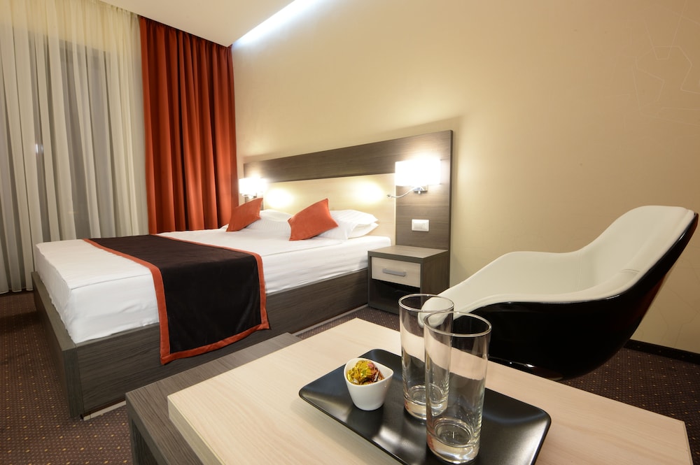 Galaxy Hotel 16/30