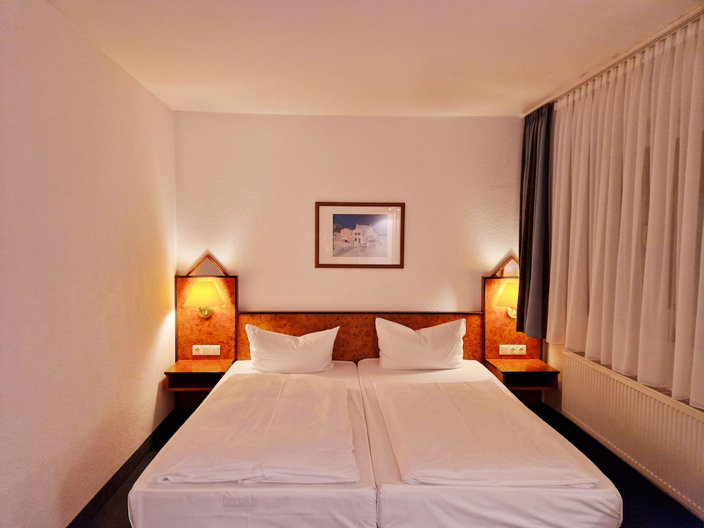 STANDARD, TWIN BEDS