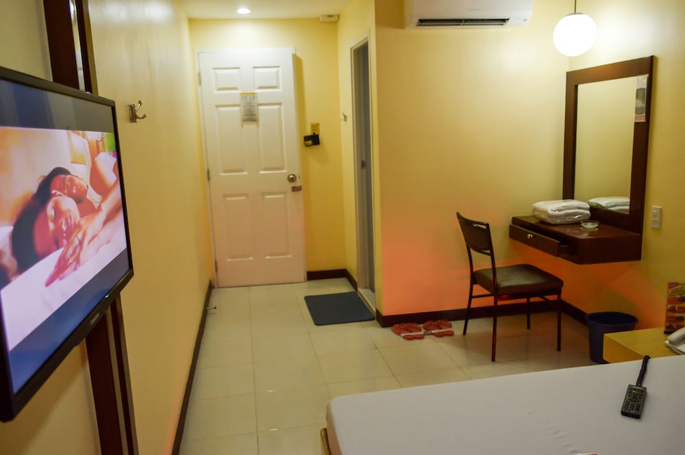 Hotel Sogo Wood Street Pasay 28/41