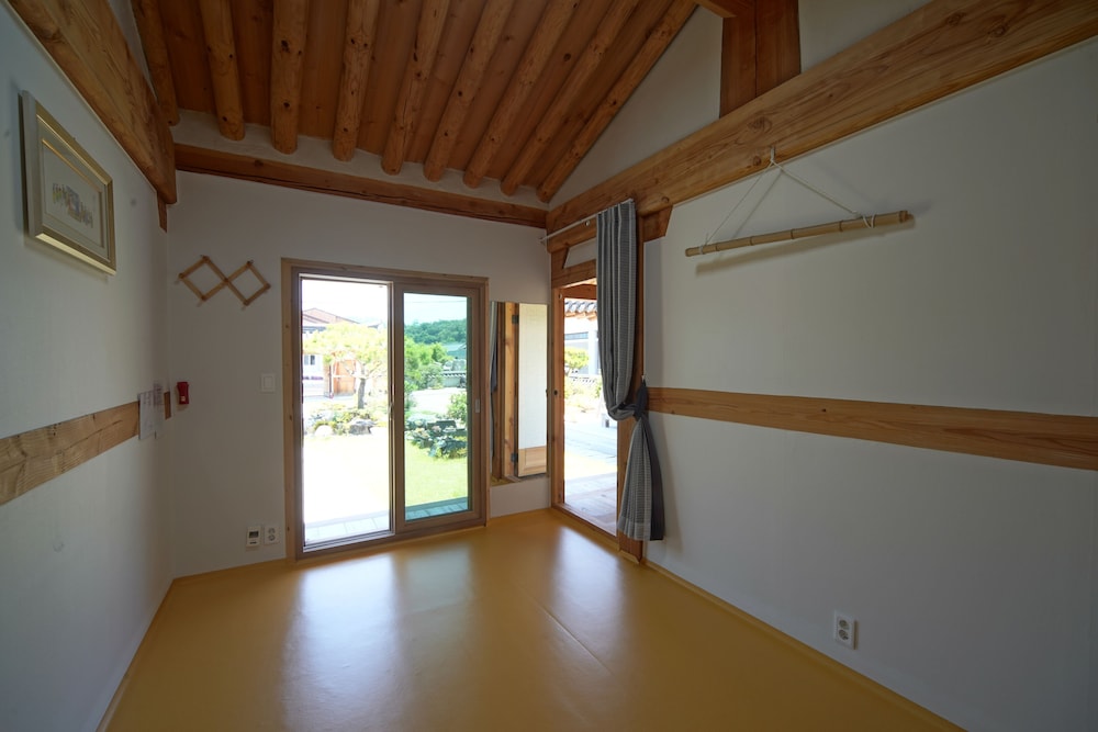 Hanok1st 15/48