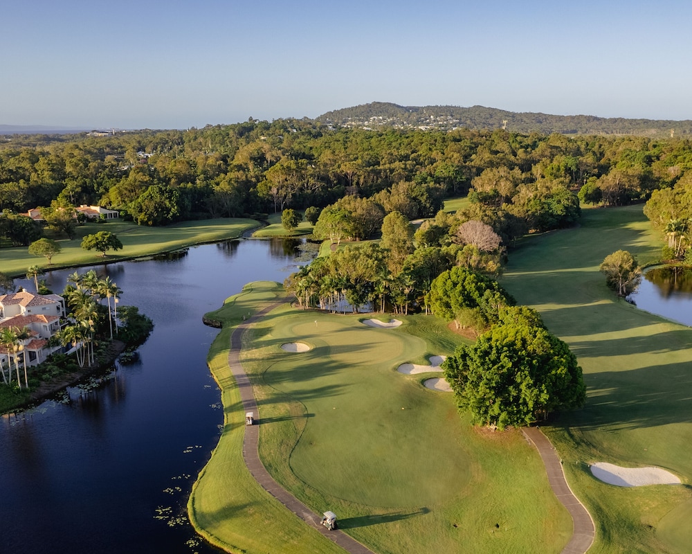 Noosa Springs Golf Resort Spa 59/65