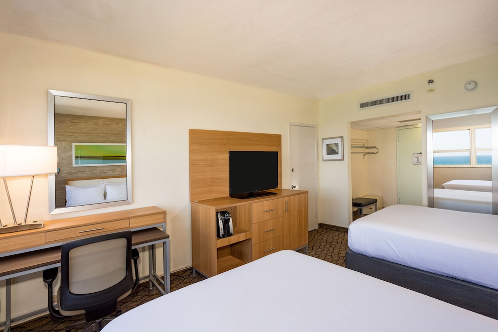 Holiday Inn Miami Beach Oceanfront Hotel 15/71