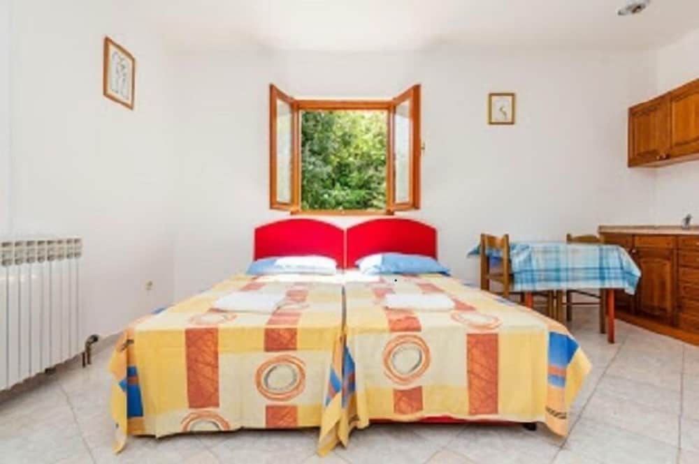 VILLA VALJALO 15/50