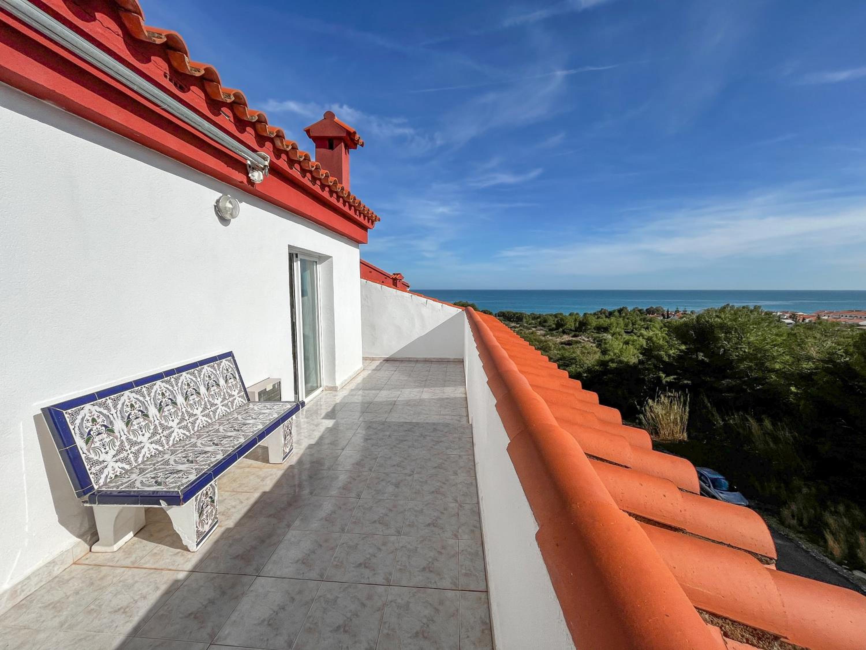 APARTAMENTOS COSTA AZAHAR 3000 38/41