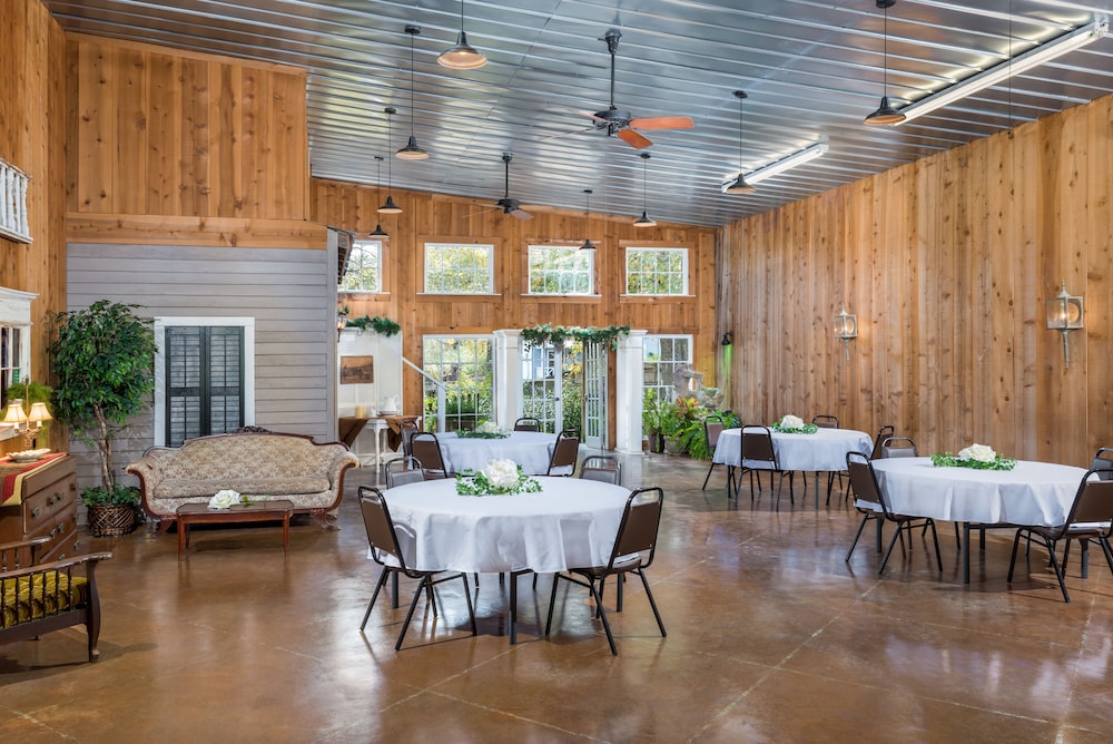 Maison D Memoire Bed & Breakfast Cottages 24/50