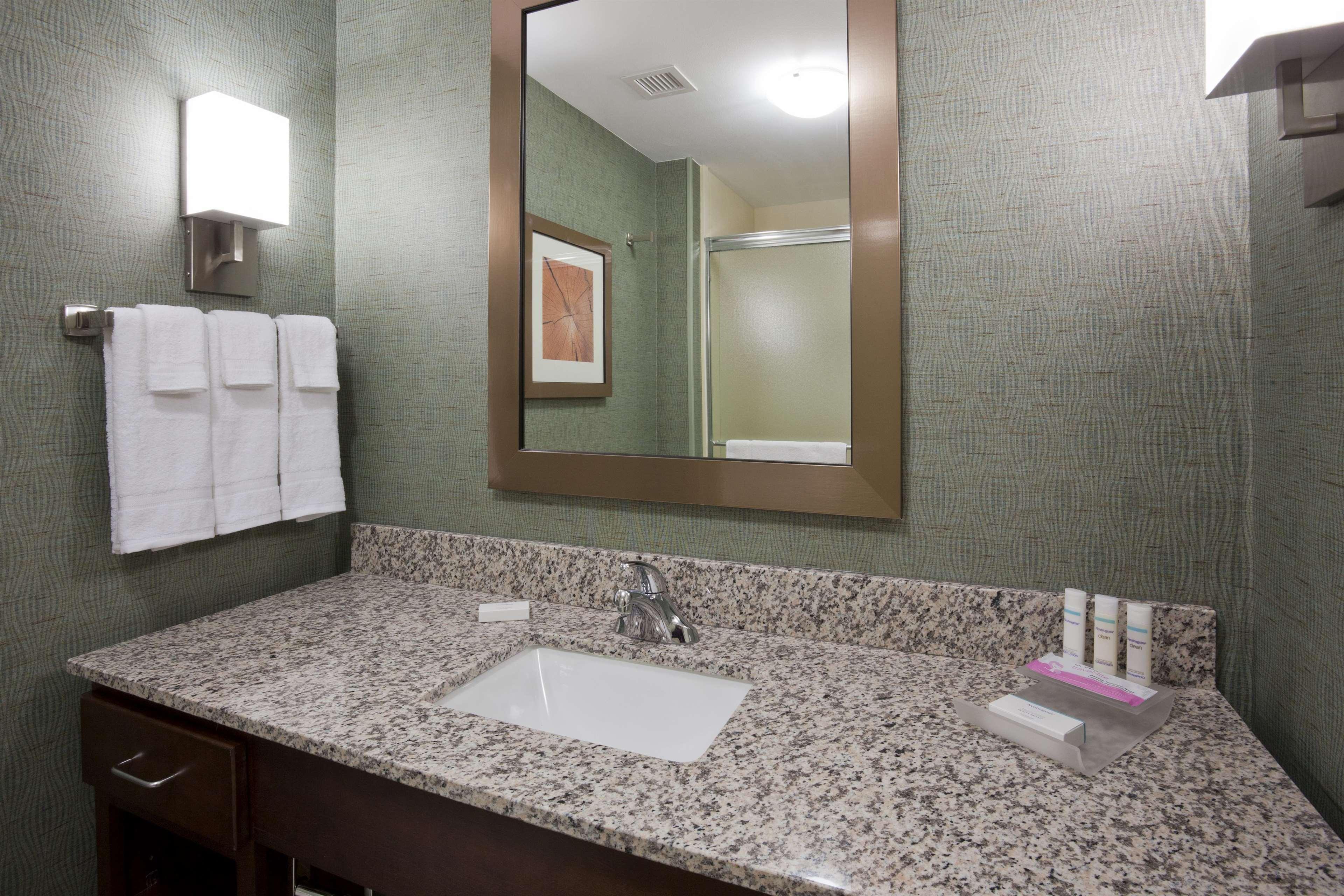 2 BEDROOMS, SUITE, 1 KING OR 2 QUEEN BEDS, 2 BATHROOMS