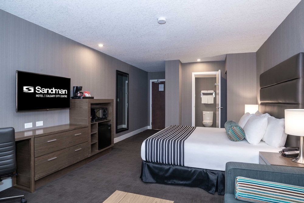 Sandman Signature Calgary Downtown Hotel 11/36