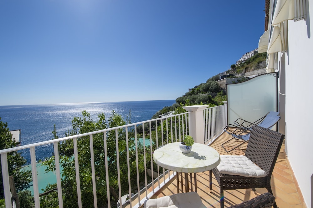 Maresca Hotel Praiano 57/78