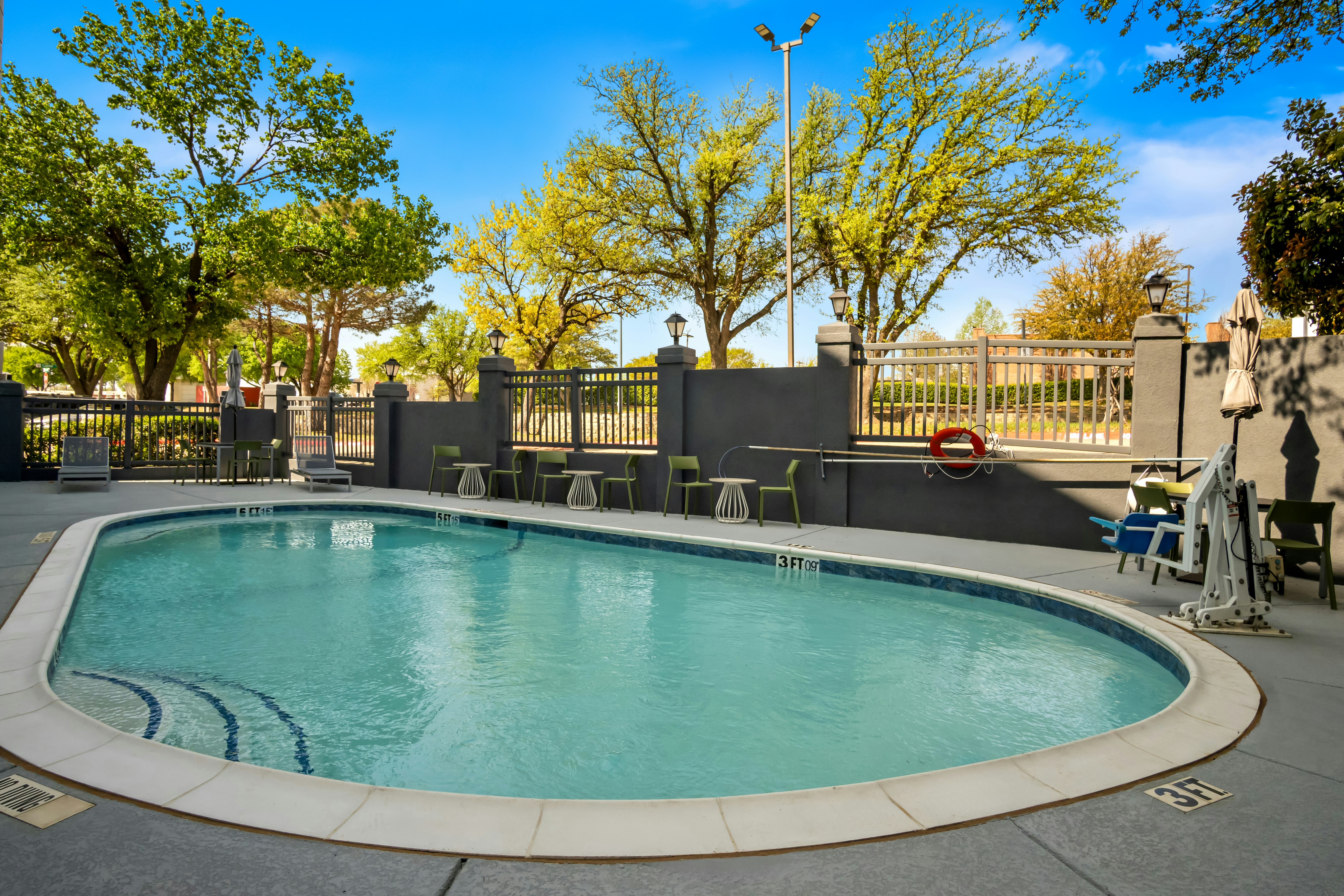 Spark by Hilton Grapevine DFW North 15/15
