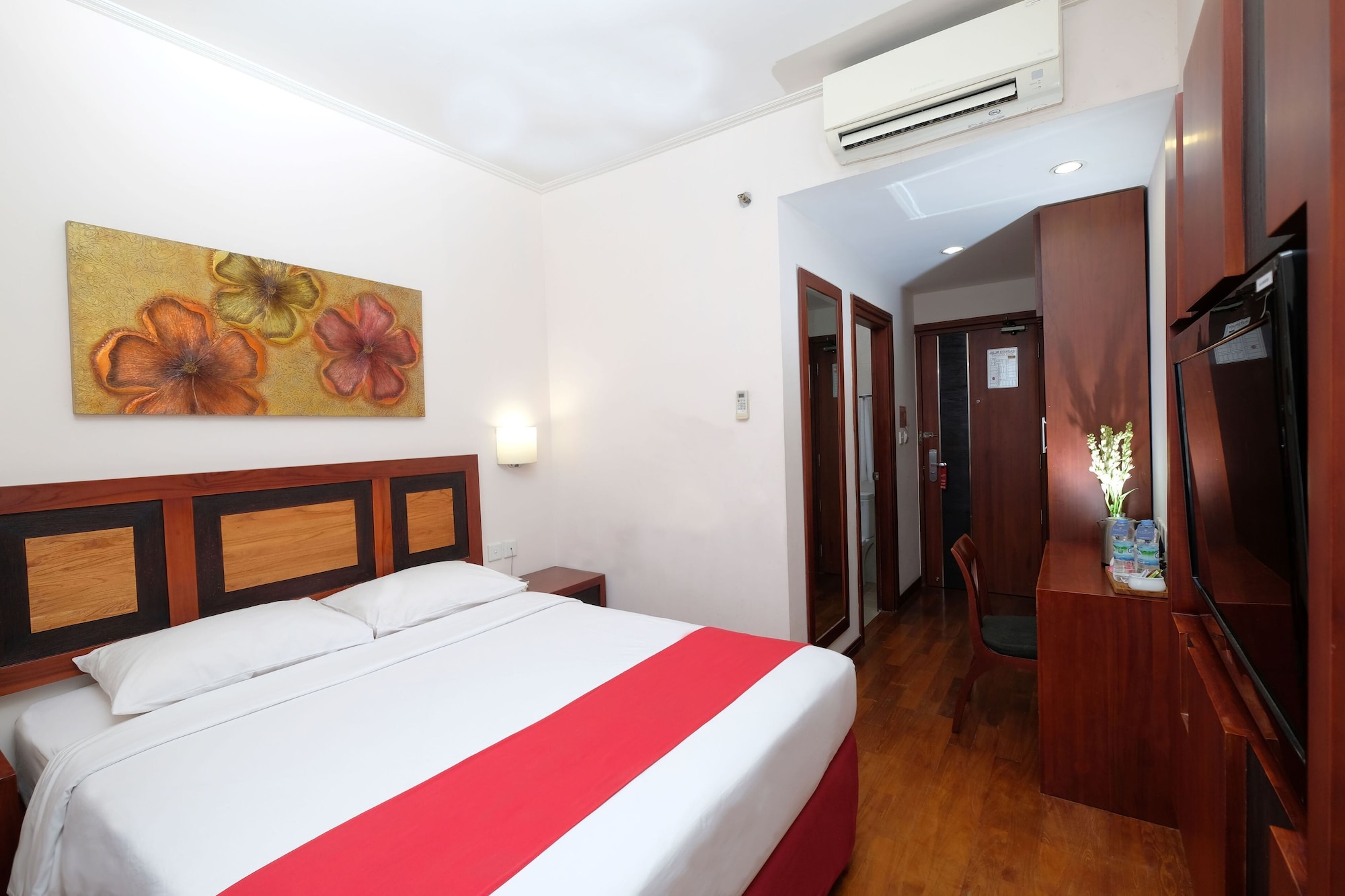 SUPERIOR, DOUBLE BED, CITY VIEW