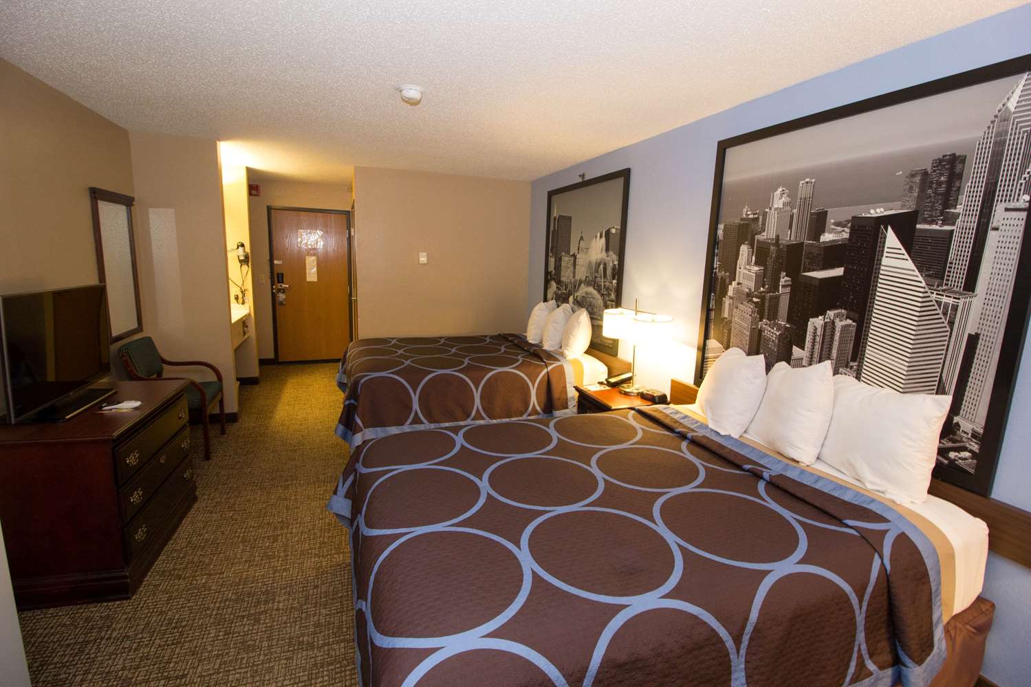 Super 8 by Wyndham Chicago O'Hare Airport 21/63