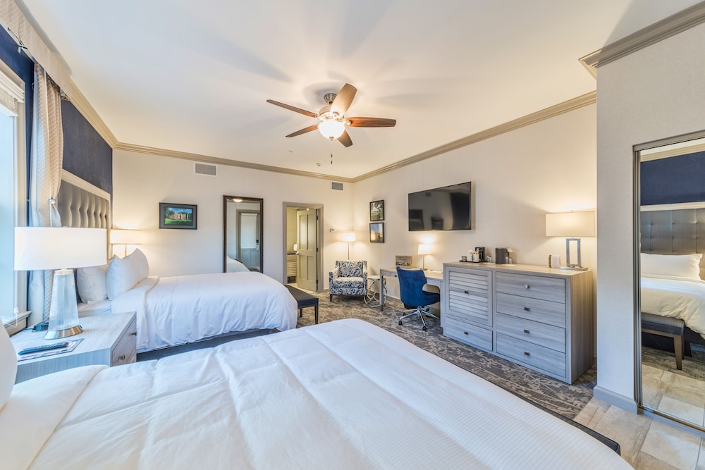 Beaufort Inn 26/64