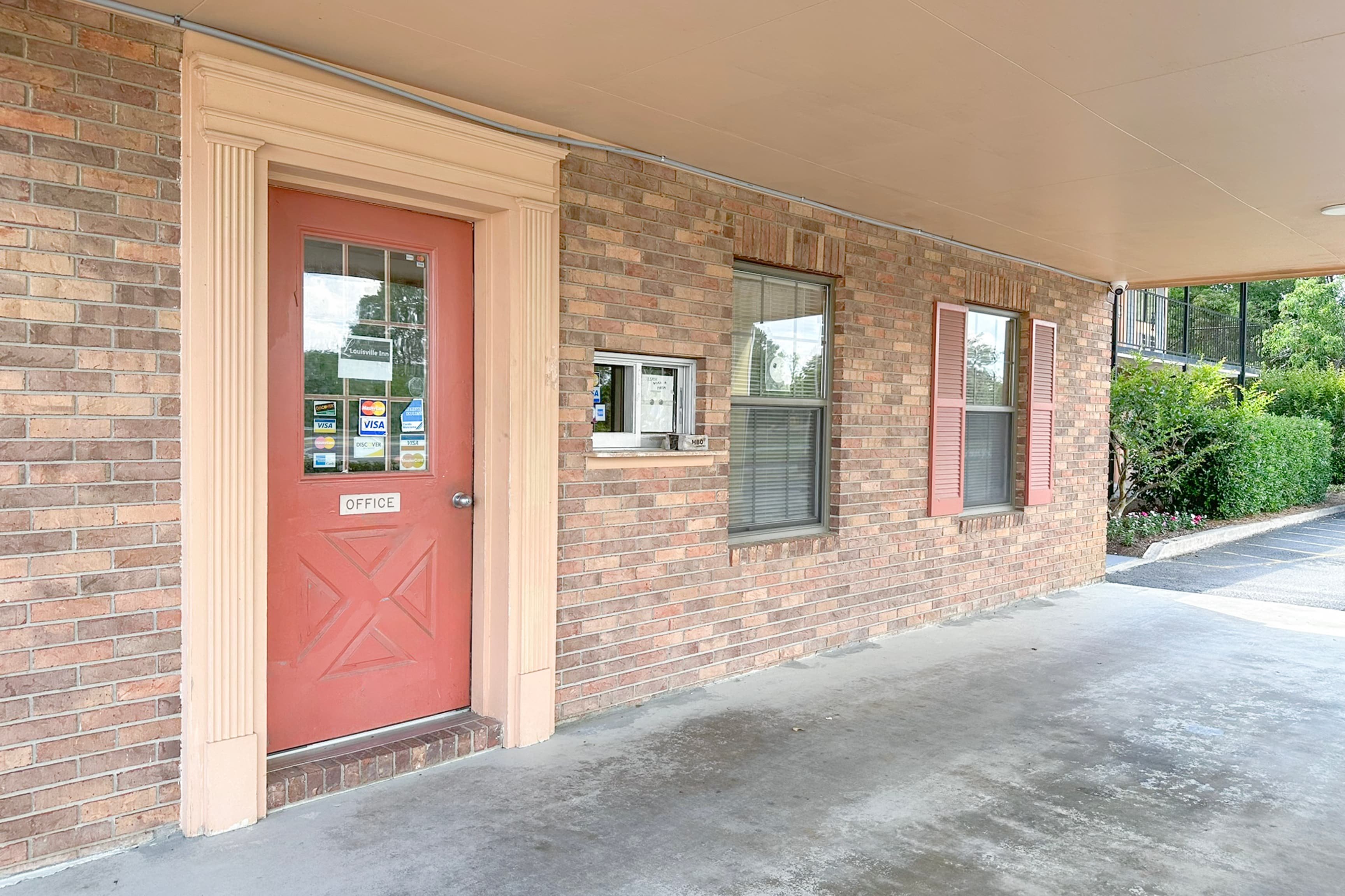 Louisville Inn by OYO Louisville GA US 1 33/42