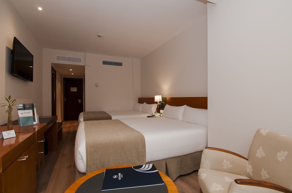Senator Barajas Hotel 31/65
