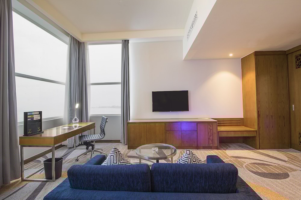 FOUR POINTS BY SHERATON MANADO 26/51